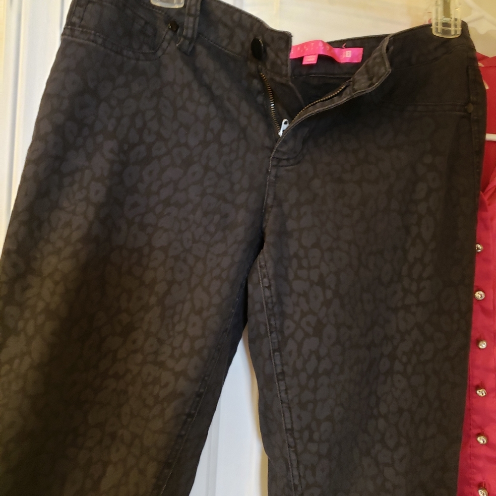 Tinseltown Leopard print jegging pants, Size 8